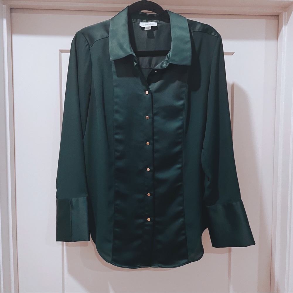 Calvin Klein silk-like luxurious green blouse - M
